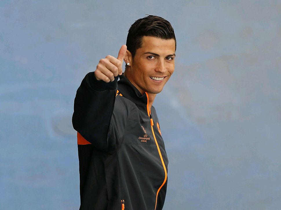 荷甲半场：蒂尔破门，布雷达0-1埃因霍温（荷甲半场战报：蒂尔建功，埃因霍温1-0领先布雷达）