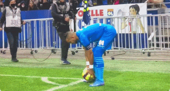 首次被葡萄牙征召的边锋福布斯出生时，C罗已为葡萄牙出场3次