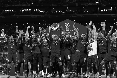 WTT总决赛：王楚钦／孙颖莎3-0林诗栋／蒯曼，收获两连胜