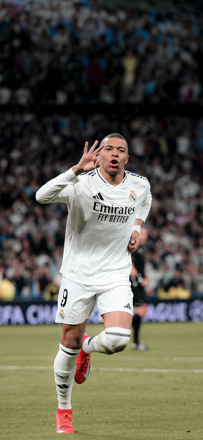 欧冠联赛阶段第5轮 利物浦 1-4 PSV埃因霍温