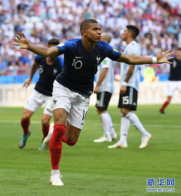 广东男篮逆转浙江王薪凯关键表现