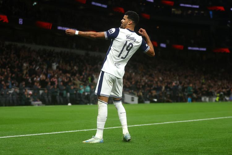 私人教练谈塞梅尼奥：他能为任何球队效力 皇马巴萨也不在话下（私人教练盛赞塞梅尼奥：任何球队都能立足，皇马巴萨亦不在话下）