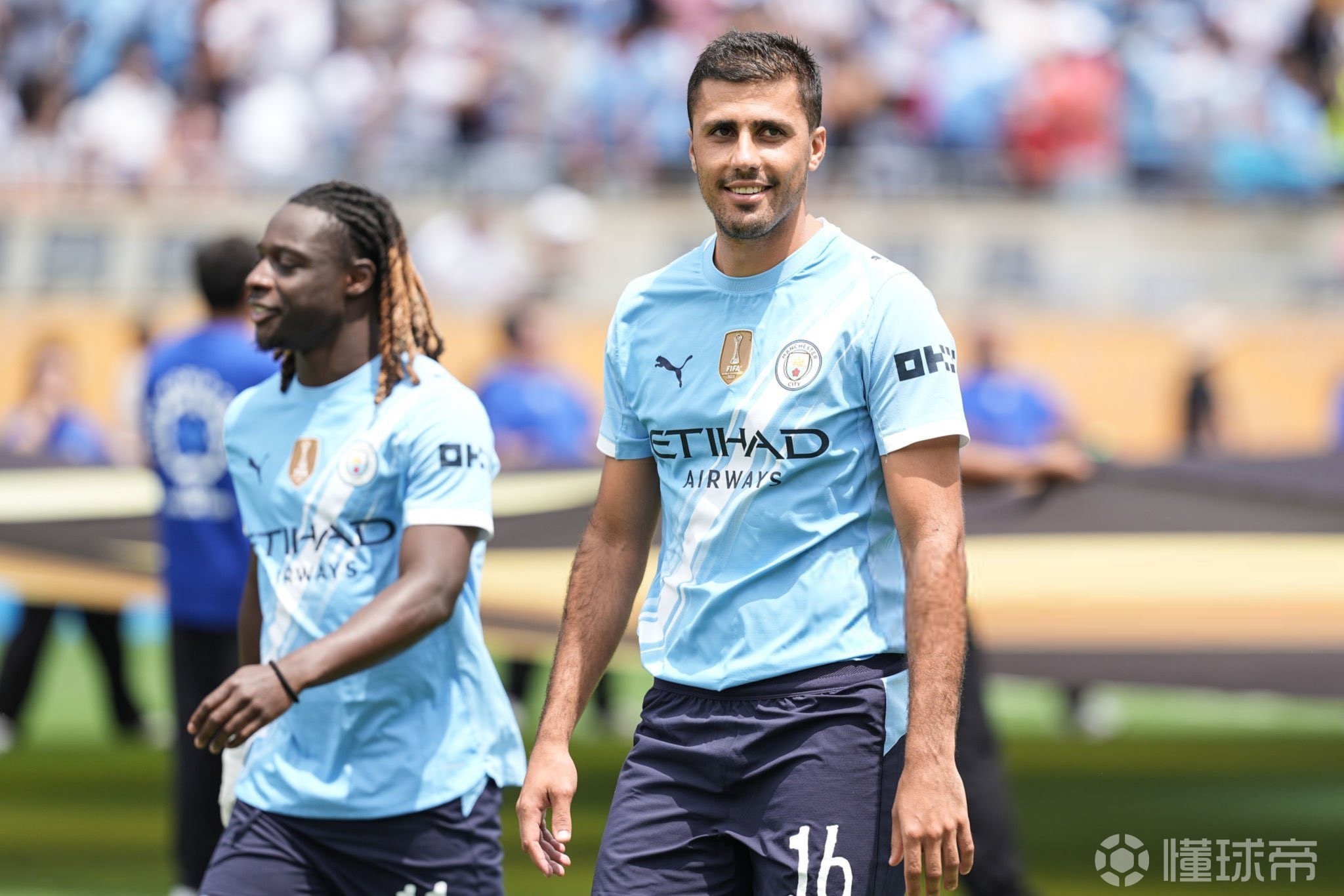 VAR准确地因姆巴佩的手球取消了皇马的一个进球