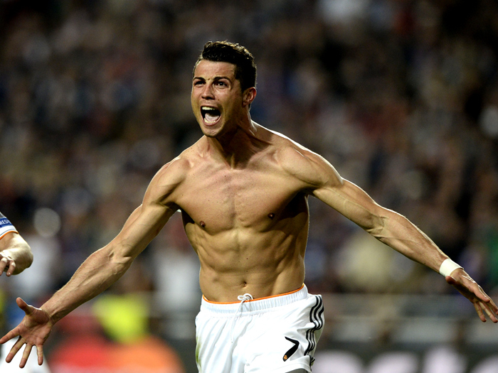 替补球员关键进球逆转比赛局势