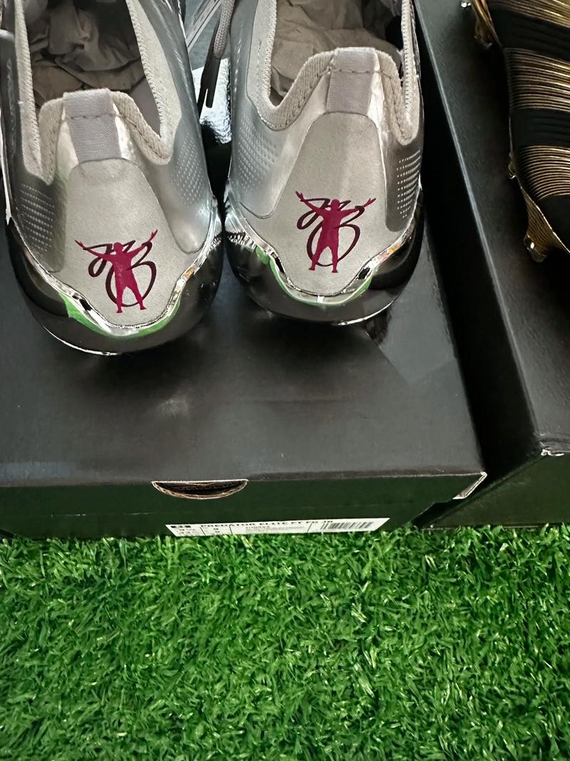 欧文快攻上篮制胜