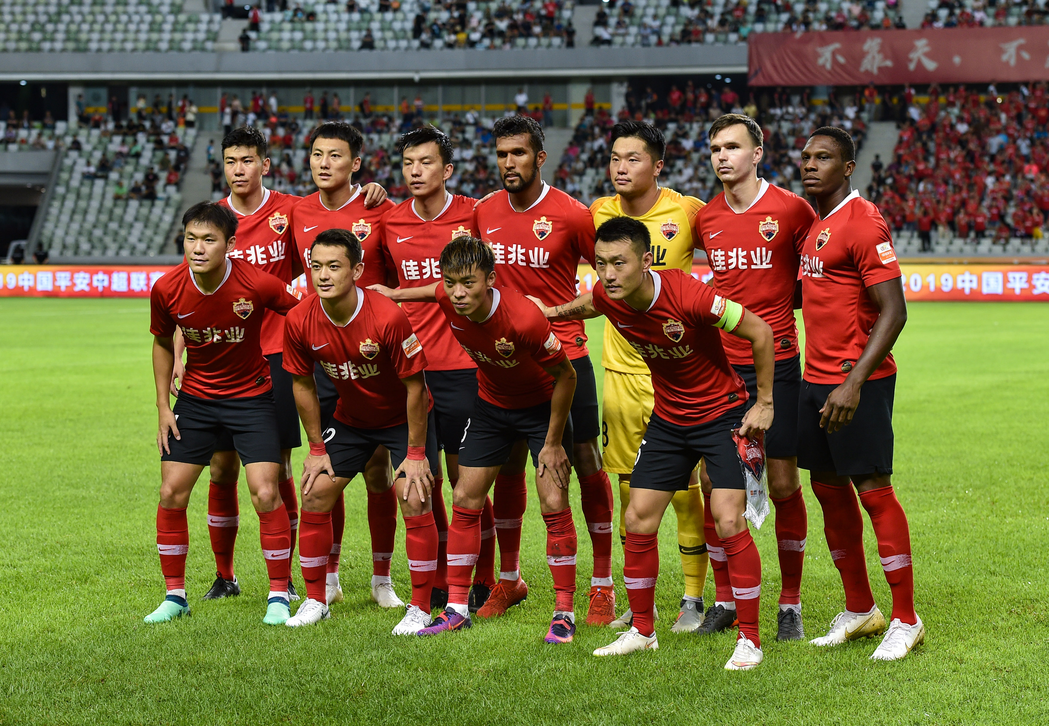 意大利杯尤文2-0乌迪内斯晋级，乔纳森-戴维、洛卡特利建功