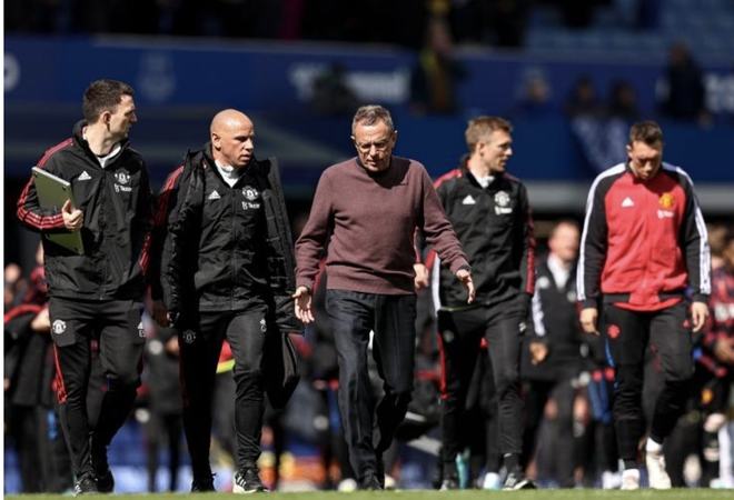 官方：德国裁判雅布隆斯基将执法欧冠第6轮布鲁日vs阿森纳（欧冠第6轮布鲁日对阿森纳之战将由德国裁判雅布隆斯基执法）