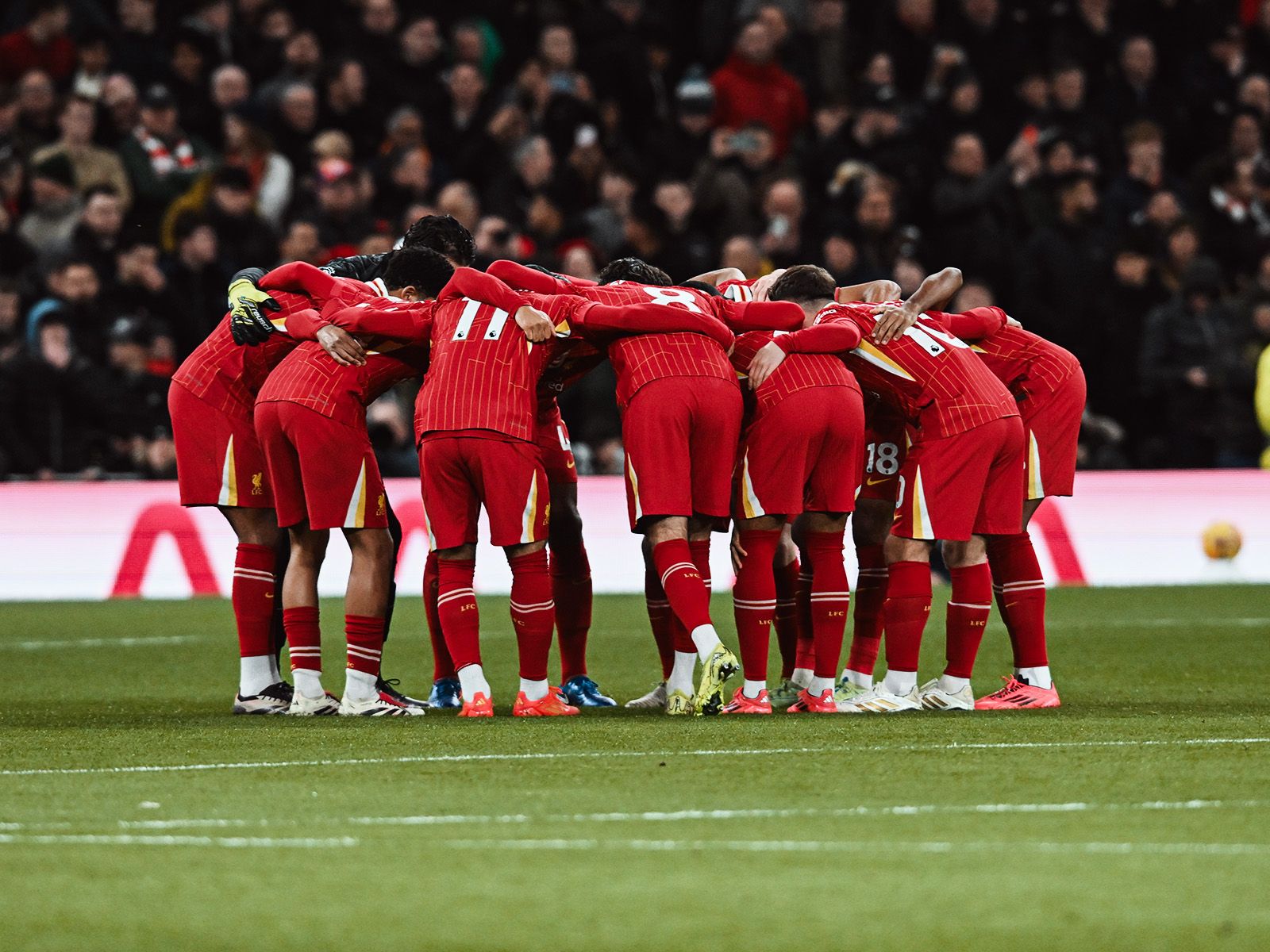 欧冠淘汰赛前瞻：拜仁客战巴黎,