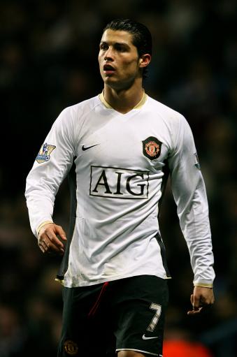 特殊癖好？埃基蒂克名字对称，职业生涯穿过11、22、33、44号